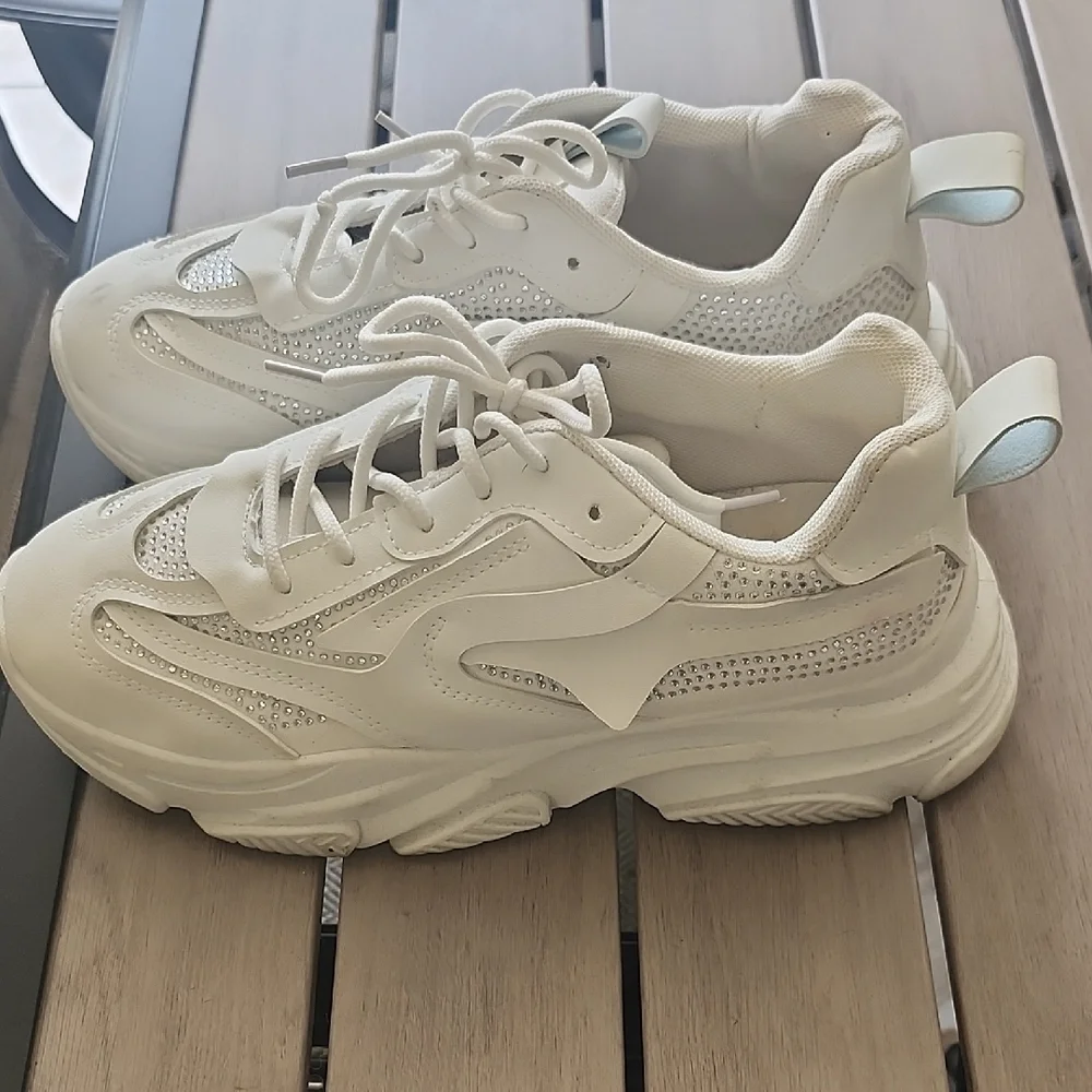 Nature Breeze Stylish White Athletic Sneakers